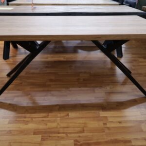 Esstisch Tisch + Massivholz Akazie +
Designer Gestell