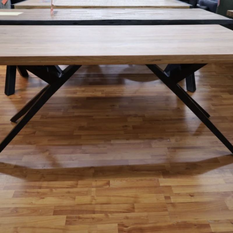 Esstisch Tisch + Massivholz Akazie +
Designer Gestell