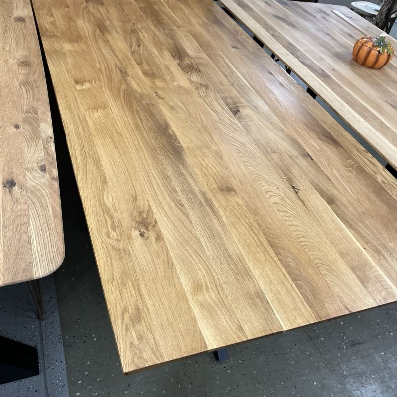 Eichentisch Tisch Wildeiche Schweizer
Kante 180×100 cm